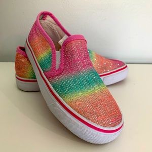 Parker tenia shoes, rainbow colors, comfortable size and easy to wear.